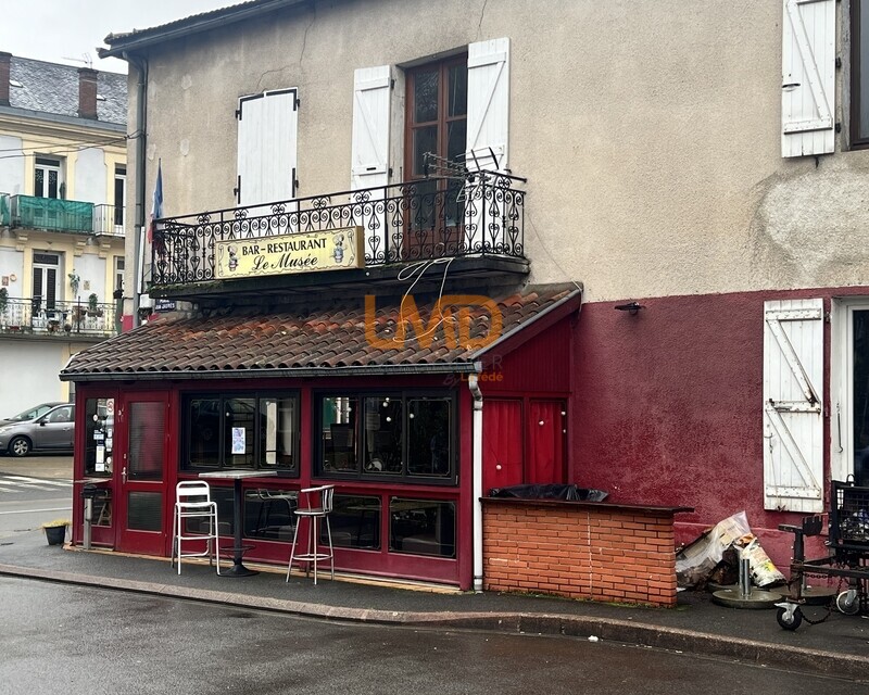 Immeuble à bon rendement locatif Aubin Aveyron - Facvade restaurant 1