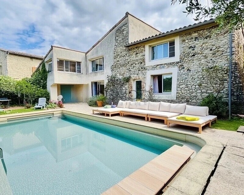 Maison 237m²-4 CHB-piscine-755m² - Img 9976