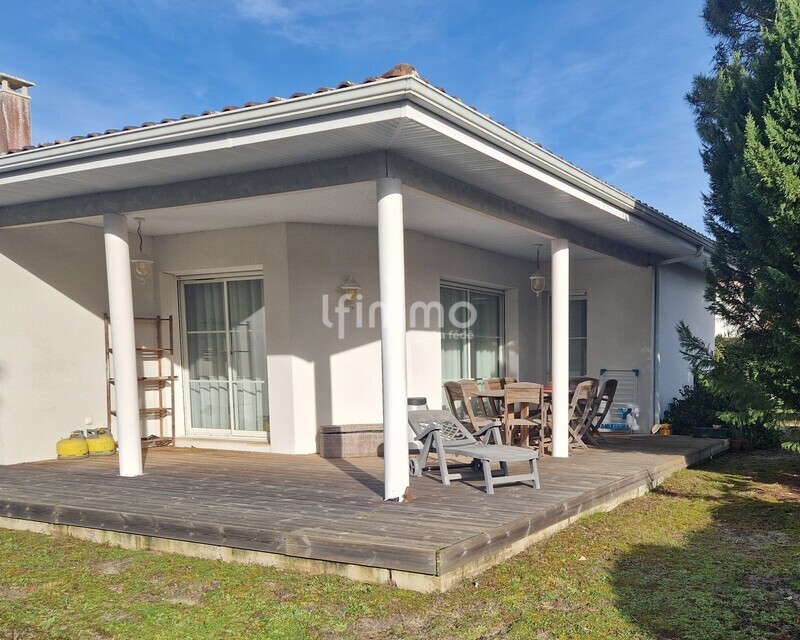 Maison côté bassin à Arès - Exter13