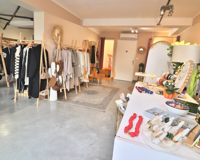 Fonds de commerce – Prêt-à-porter – Saint-Maximin-la-Sainte-Baume - 2bf7092a-0333-409b-9f7a-14b9a8109049 1 201 a