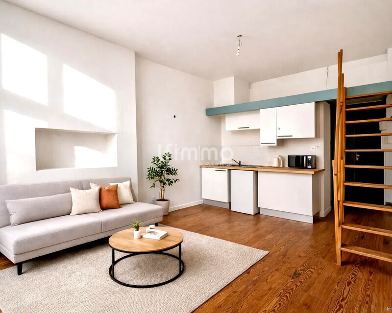 Studio avec mezzanine de 21m² hyper centre - 33000 Bordeaux - Ia generated 1772647700