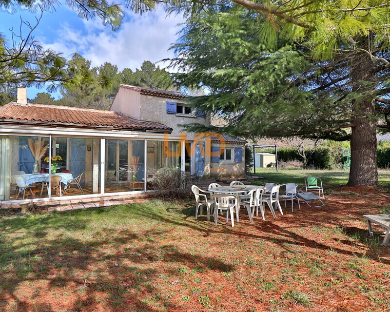 Maison de campagne sur 1560m2 de terrain - au calme absolu - Ia generated 1772707686