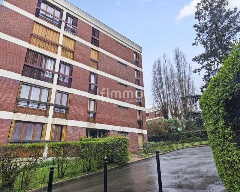 Noisy le Sec- Secteur Boissière -Appartement 3P/2ch- 63m2- Cave-PKG - D7a0130 1