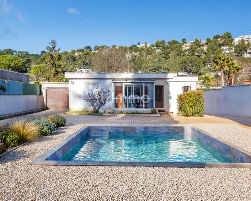 Carnoux en Provence / Maison rénovée/ Terrain / Piscine - Carnoux-2