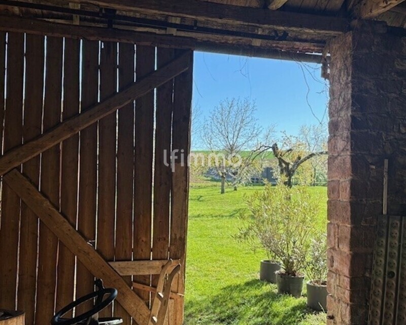 Val de Moder Corps de ferme Potentiel Garage - Vue depuis le hangar  cdf val de moder