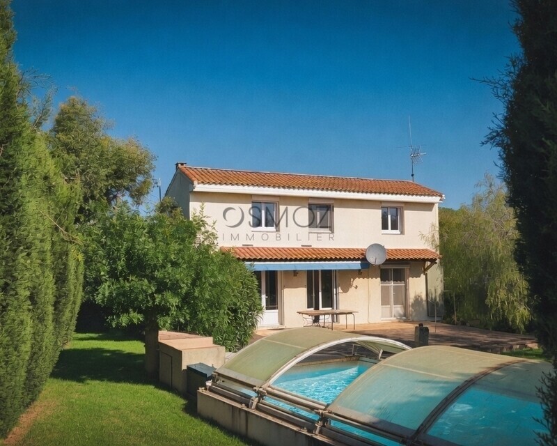 Villa de 160 m² avec dépendance, piscine sur terrain arboré de 1500 m² - Patud