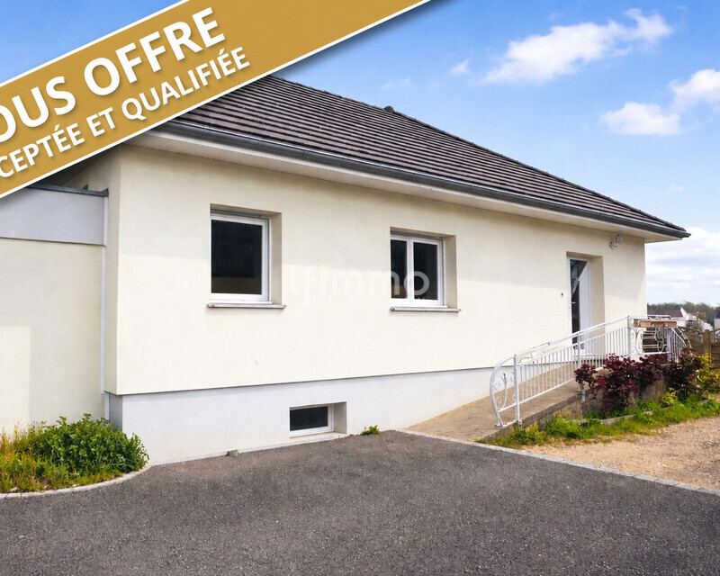 Maison plain-pied surélevé avec double garage et sous-sol complet  - 72ae9e53-64bd-4317-93b1-2388050a973c