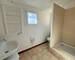 Maison de village au calme, terrasse, toiture neuve - salle-eau-douche-wc-etage.jpg