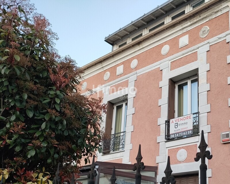 Maison 7 pièces -145 m² habitables - Terrain de 595 m² - Façade arceuil -2