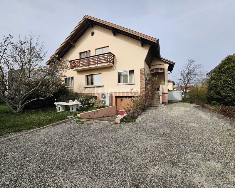 Charmante maison à gros potentiel - Extérieur 2 