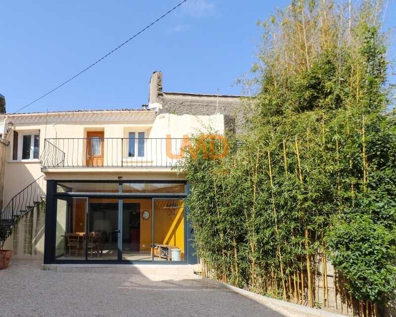 Maison familiale 5 pièces en centre village, au calme absolu - 3bb
