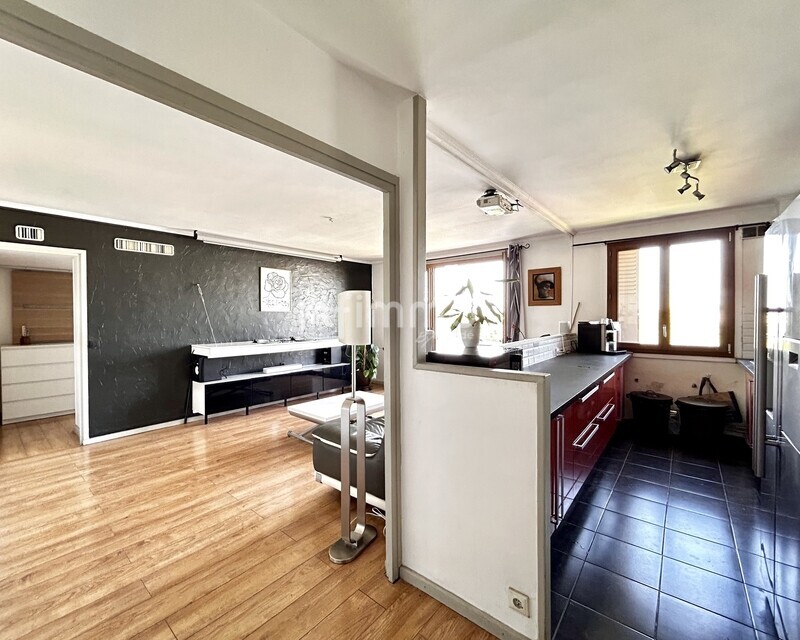 Appartement 65m2, dernier étage et 2 balcon - Img 6924