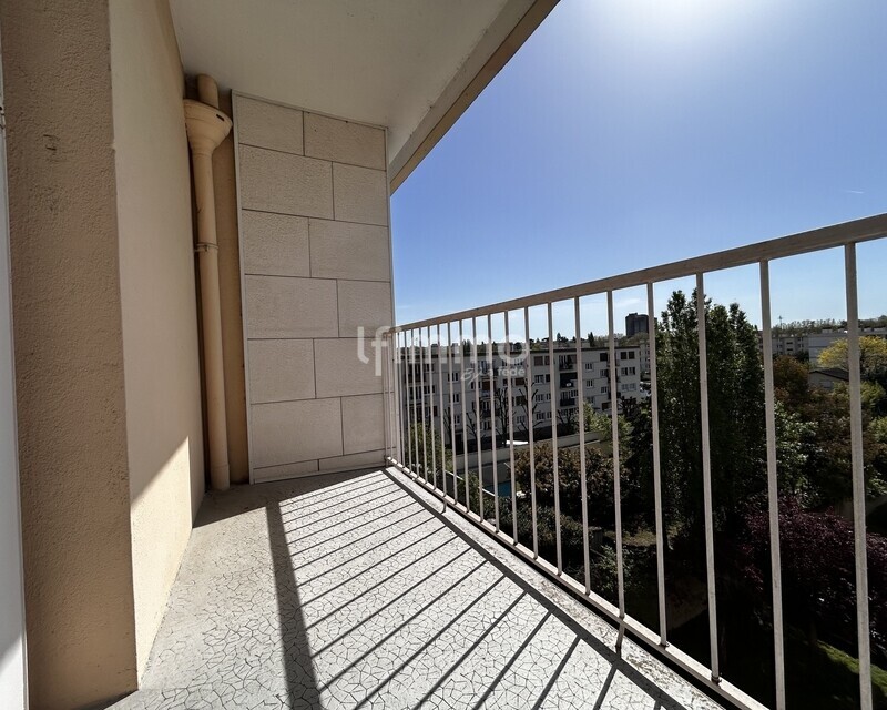Appartement 65m2, dernier étage et 2 balcon - Img 6896