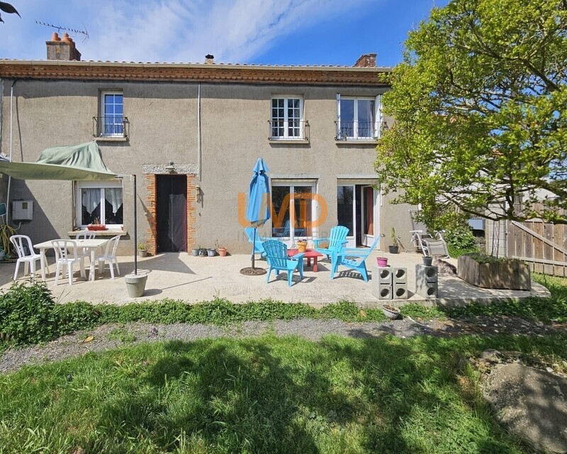 Maison de caractère – 150 m² – 4 chambres – Mouzillon - Façade arriére jardin