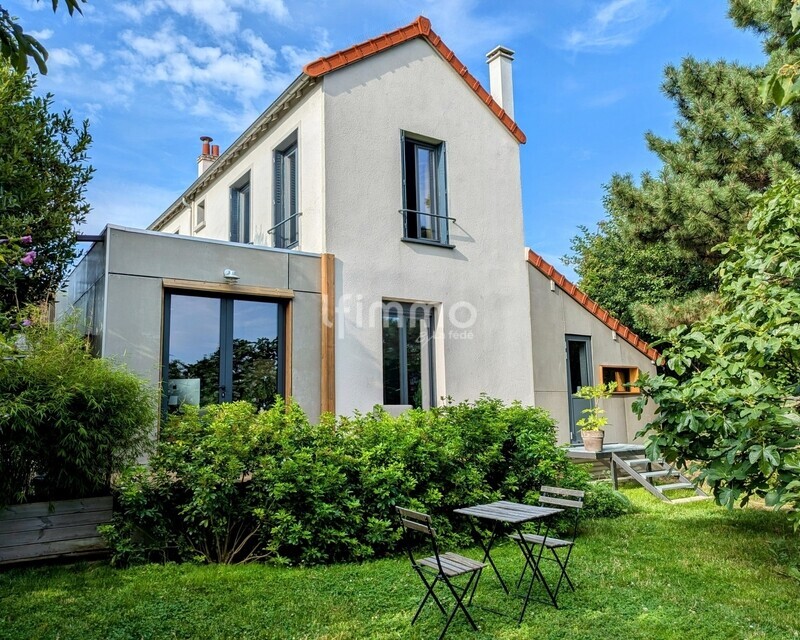 Maison familiale + Maison d'hôte et Dépendance- Terrain 1252m2 - F38a1843-324a-4c05-976c-759a07209f16