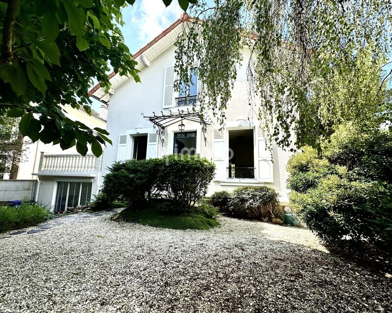 Le Raincy- Maison de Caractère- 10P/5ch-230m2 - Img 2050