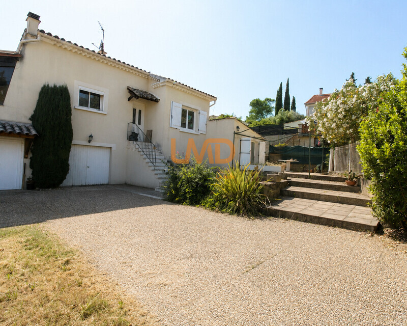 Grande maison avec 2 gîtes indépendants – Piscine - Chatgpt image 29 mai 2026  18 05 29