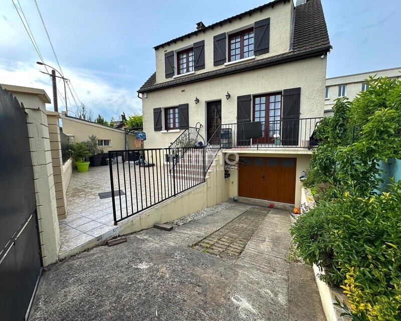 Maison 120m2 avec 6 pièces et jardin - 9a4b0e9d-d564-49b0-aeb9-0d9d67c42e41