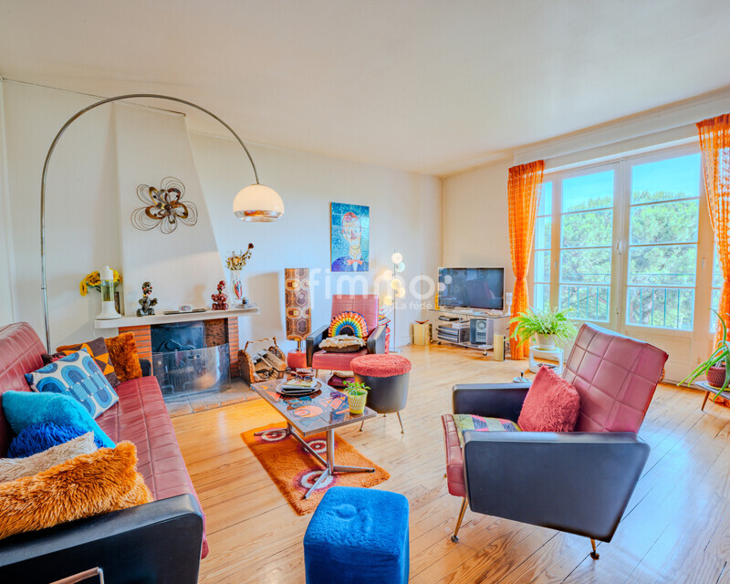 T3 de caractère 89 m²,  Balcon, garage, cave et vue sur parc - 26-0552-v1-0004