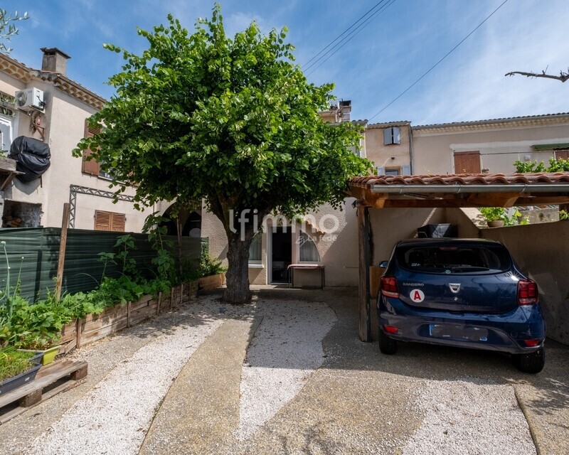 Maison de village avec cour et terrasse. - Img 20260605 124812