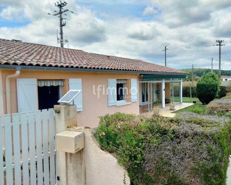 Maison Plain pied trois chambres lagarde - façade