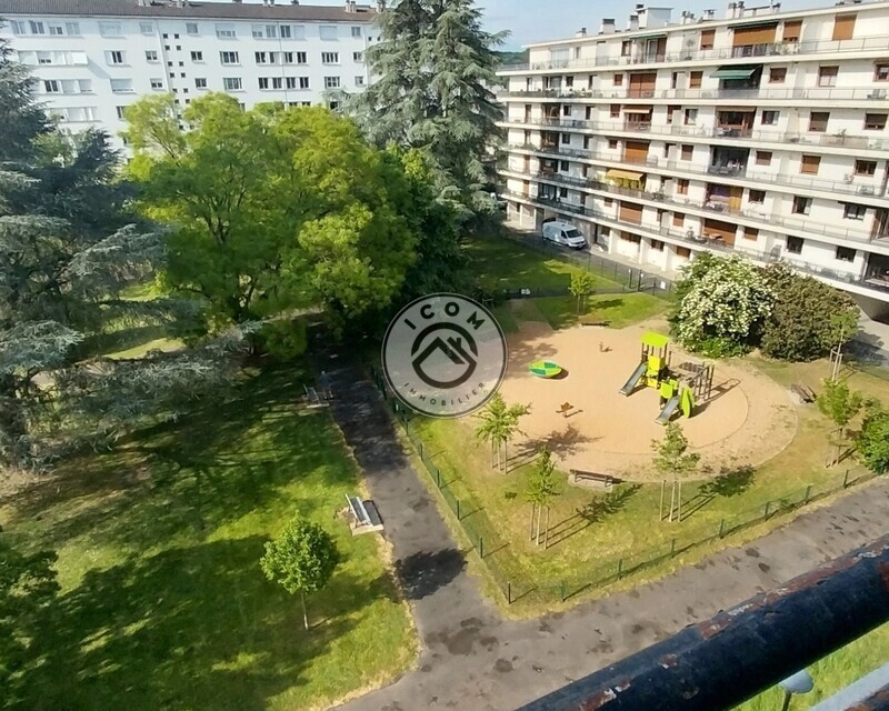 Grand appartement - Opportunité à saisir - Vue parc