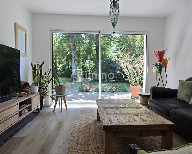 Maison de charme avec grand jardin et garage - 20260617 142813