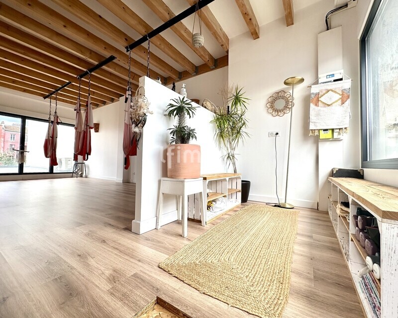 Montreuil-Secteur Robespierre- Appartement 1P 45m2-Terrasse 19m2. - Entrée