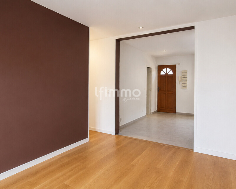 Petit Ivry / Pierre Curie – Appartement avec terrasse à deux pas du T9 - Sejour 1