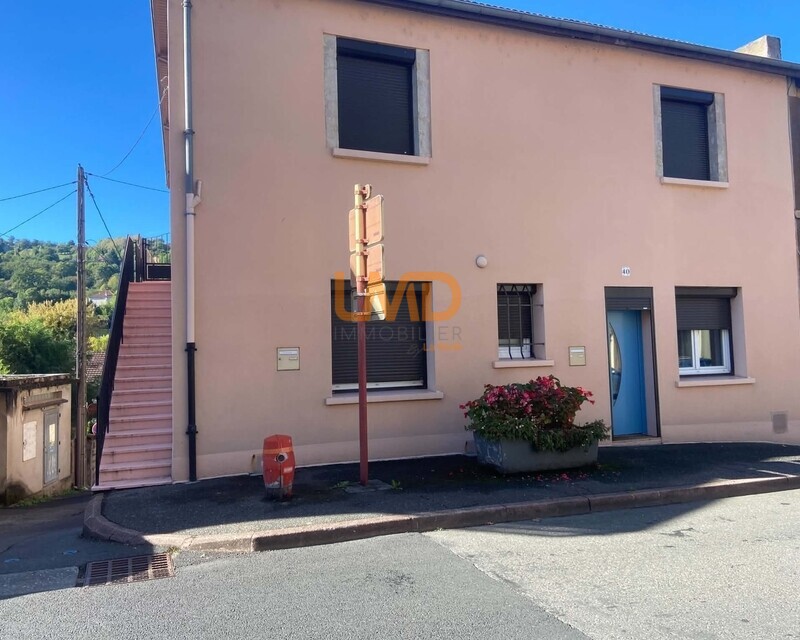 Maison avec 2 appartements  - 566a7a3b-ae35-4dda-97a7-23c532b1face