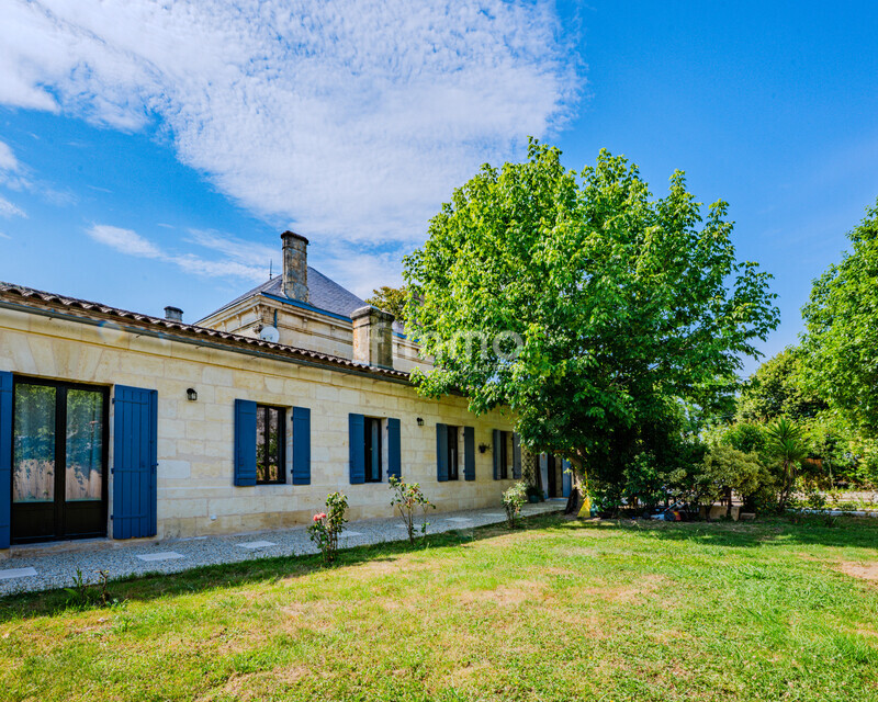 Propriété en pierre de caractère avec dépendance - 26-0561-cl-0041