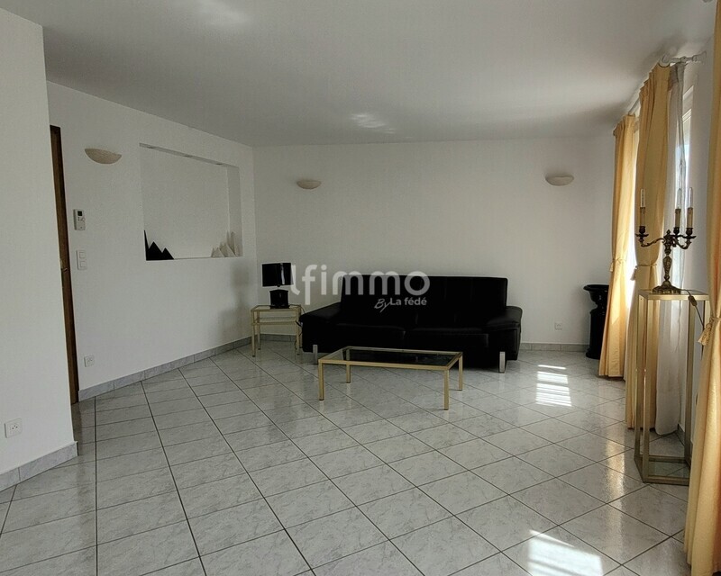 Maison 4 pièces - Grand garage  - 20260822 131350