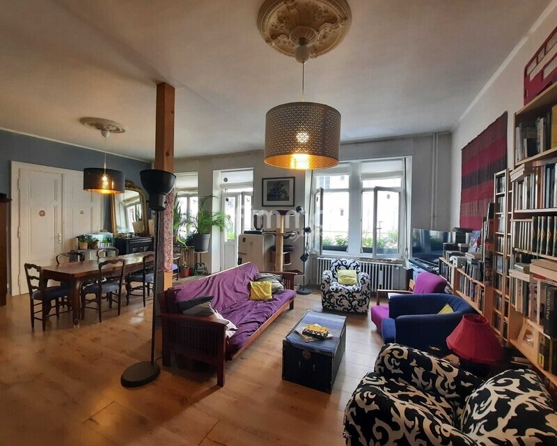 Appartement bourgeois 6 pcs-128m²- balcon-parquet - Salon