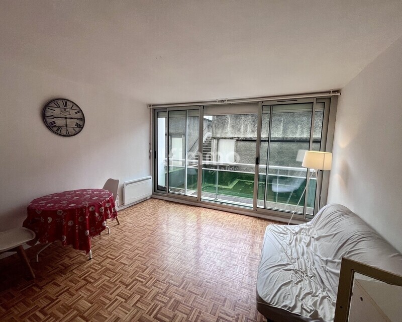 Lourdes centre / Studio 26 m² idéal investissement, balcon et cave - Img 1224