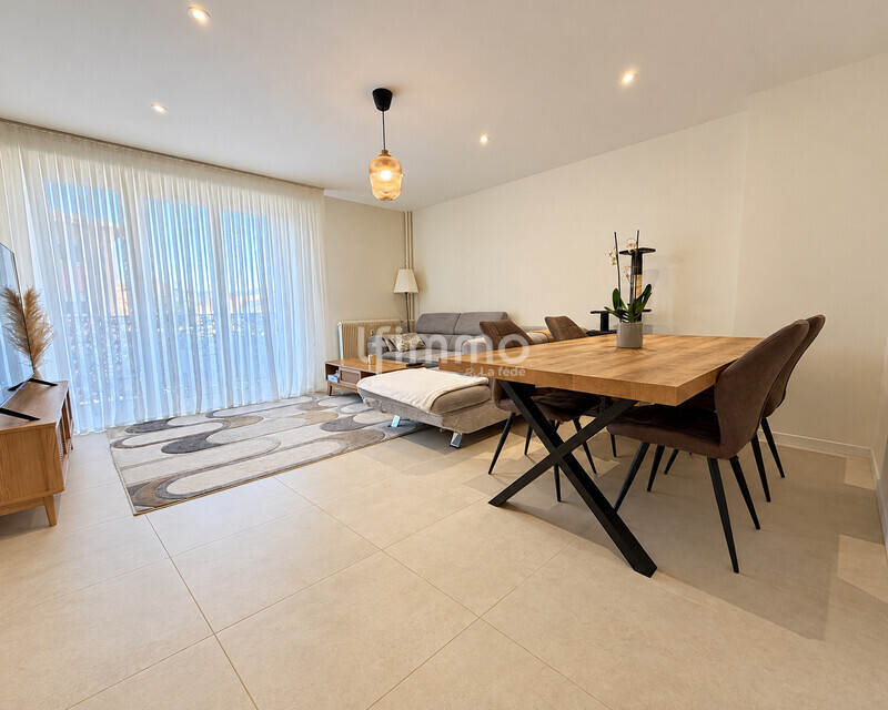 Appartement 4 pièces - Aeb14c83-ccda-4e39-b1bb-17ebcd81b5e8