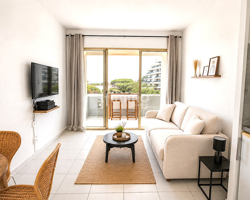 Marina Baie des Anges – Un studio, plusieurs vies possibles - 1a0d8971-627e-41d4-adee-d6b31df42320