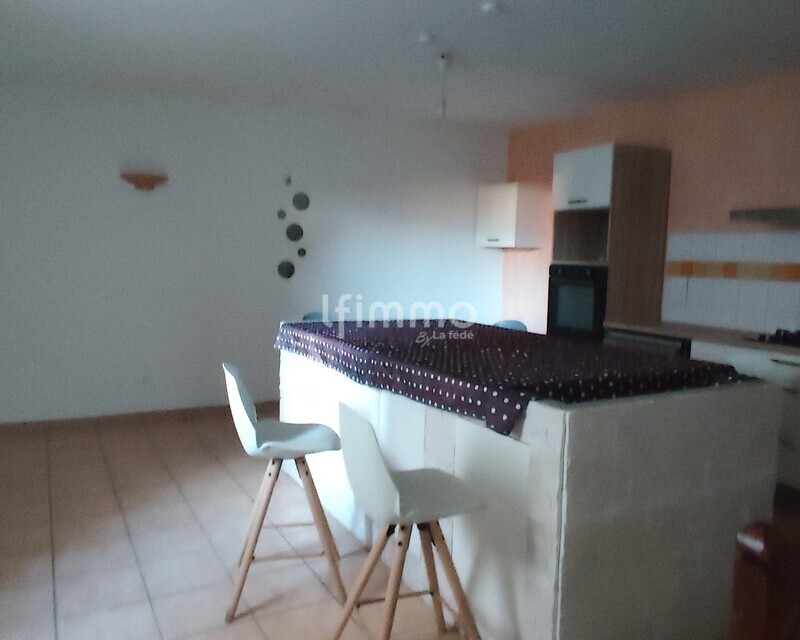 Maison de village dpe  C , 95 m². - 2
