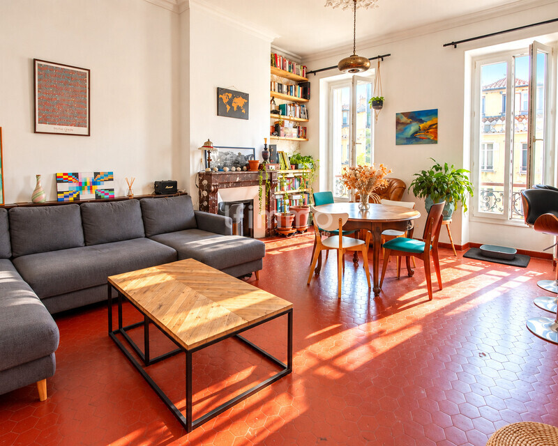 Marseille 4ème Cinq Avenues Longchamp / Appartement lumineux - Phsalon1