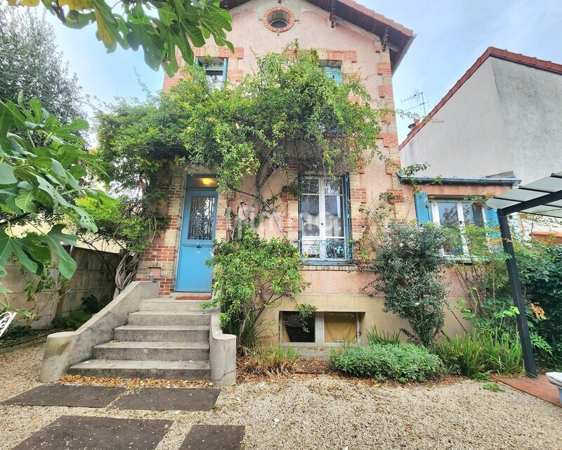 Maison avec atelier de 100 m² - 2 entrées indépendantes - 20261013 102950